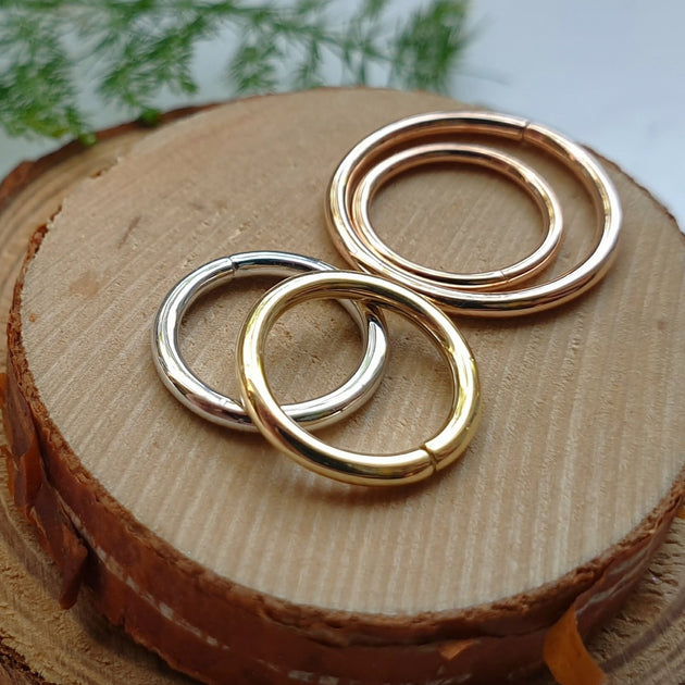 Gold on sale seam ring