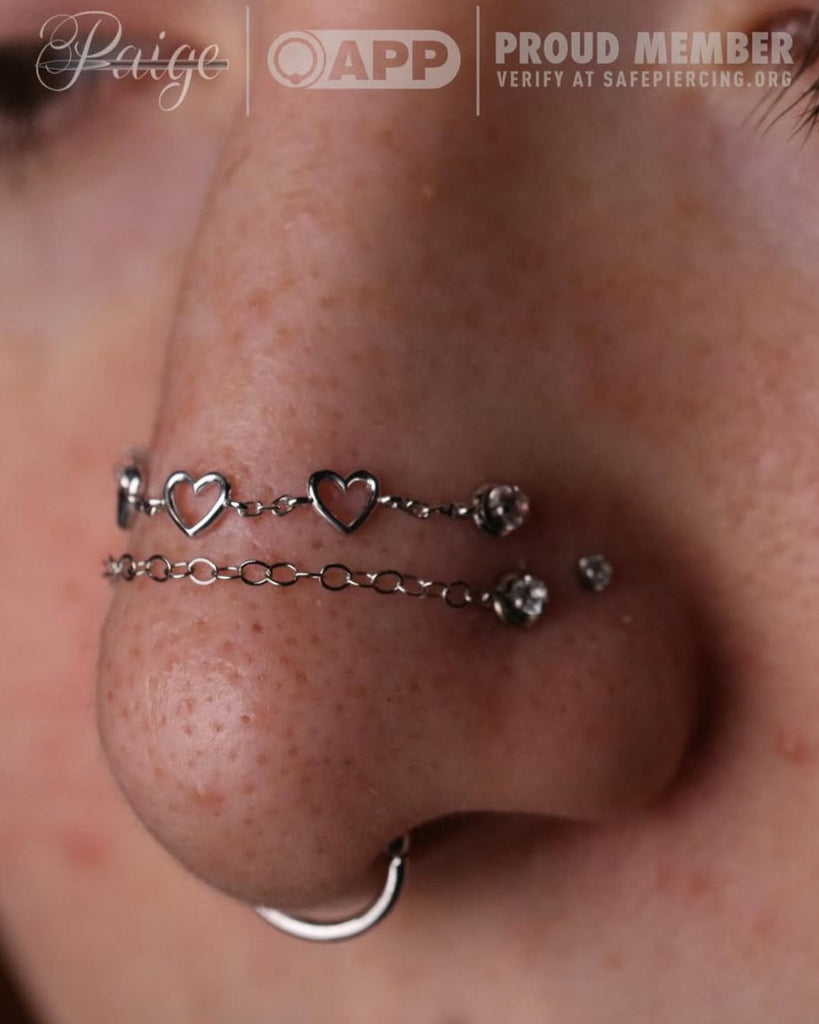 Nose Piercing Chains That Turn Simple Looks Into Showstoppers