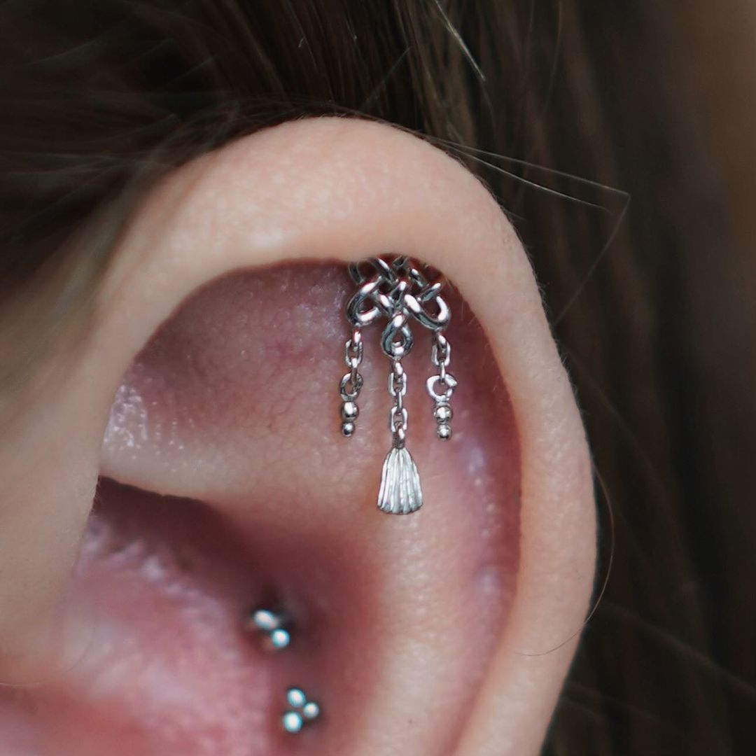Flower CZ - Junipurr - 14k Gold - Body Piercings - Ear
